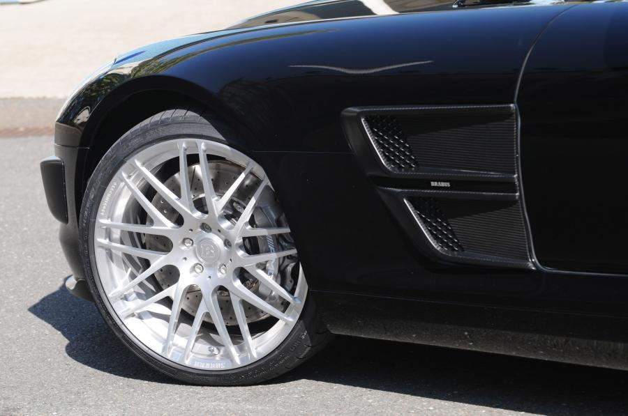  Mercedes-Benz SLS AMG by Brabus 2010 года  (фото 2 из 64)